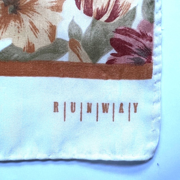 Runway Rectangle Scarf Floral Green Otange Yellow Vintage Hand Stitched Edge - Picture 3 of 4